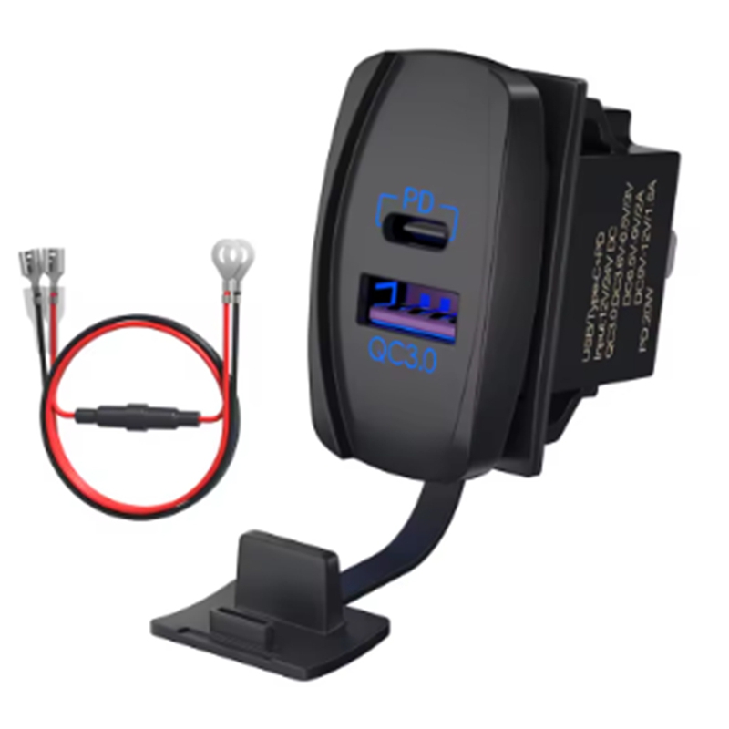 Interruttore a bilanciere USB  - Tools Qc recensione e prezzo